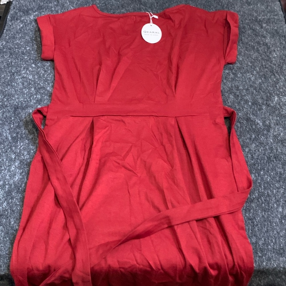 Red dress brand new w / tags by Qearal